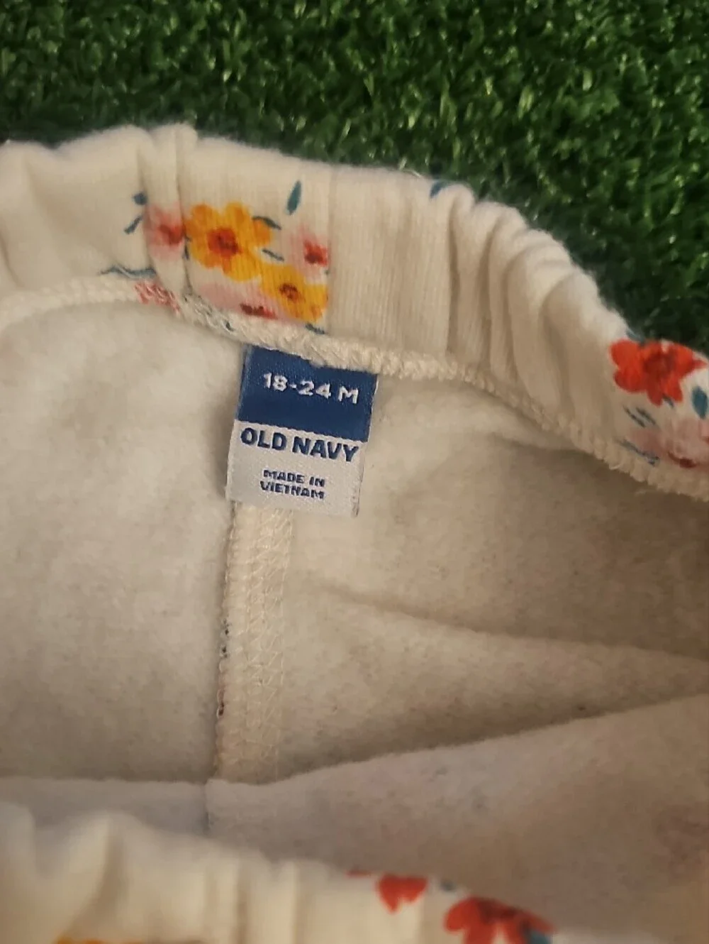 Old Navy Cream Floral /Deer Set